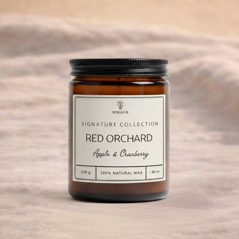 Scarlet apple and cranberry scented jar candle from the Signature Collection, 250 g and 120 g